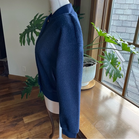 J. Crew Boucle Teddy Fleece Bomber Jacket in Navy Blue Gold Buttons size XS - Picture 5 of 16